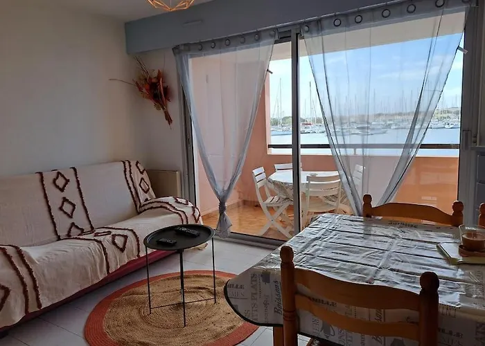 La Brigantine 592, Superbe Vue Pour Ce T2 Avec Piscine.